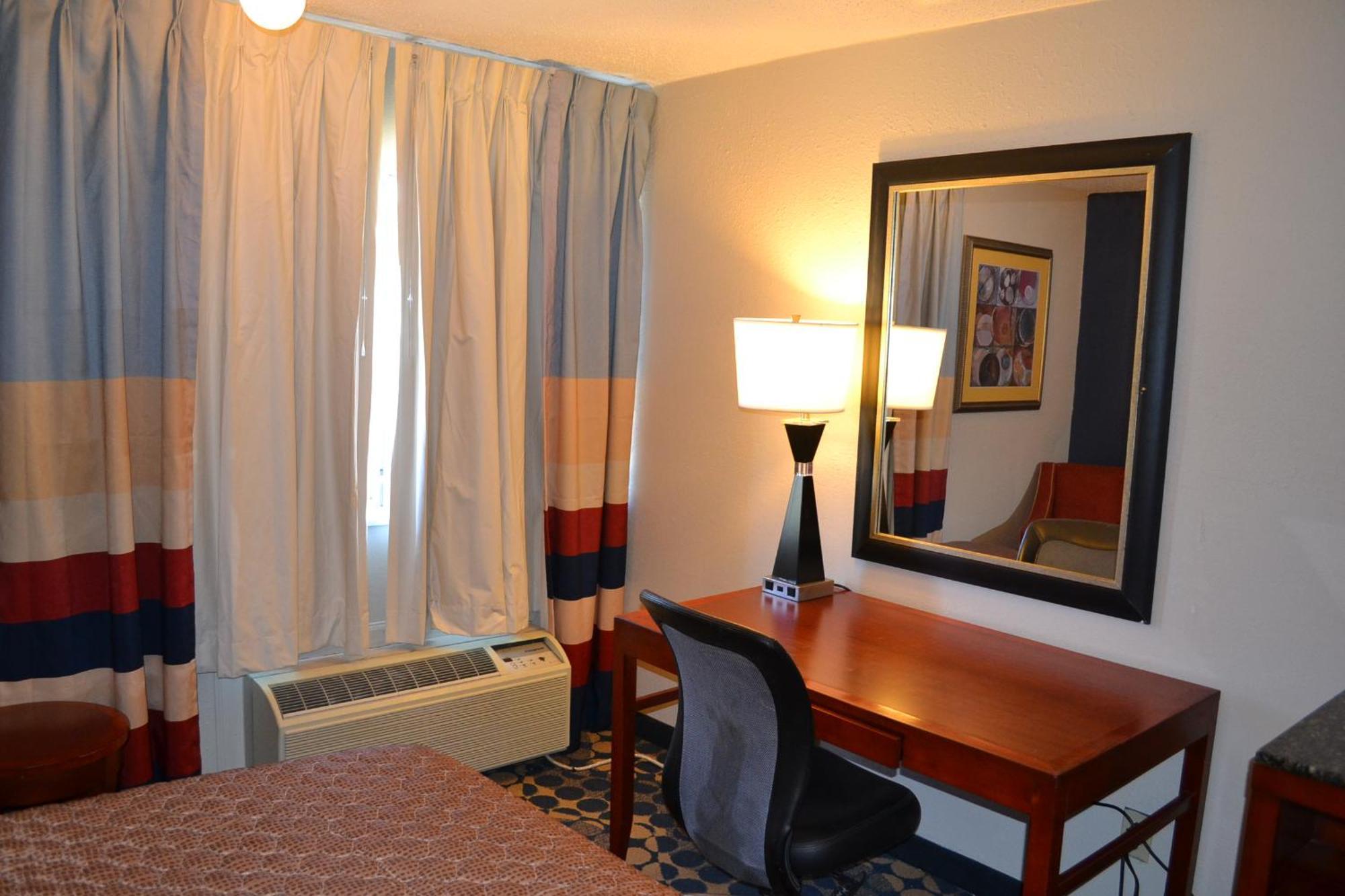 Dayspring Extended Stay Greensboro Exterior foto